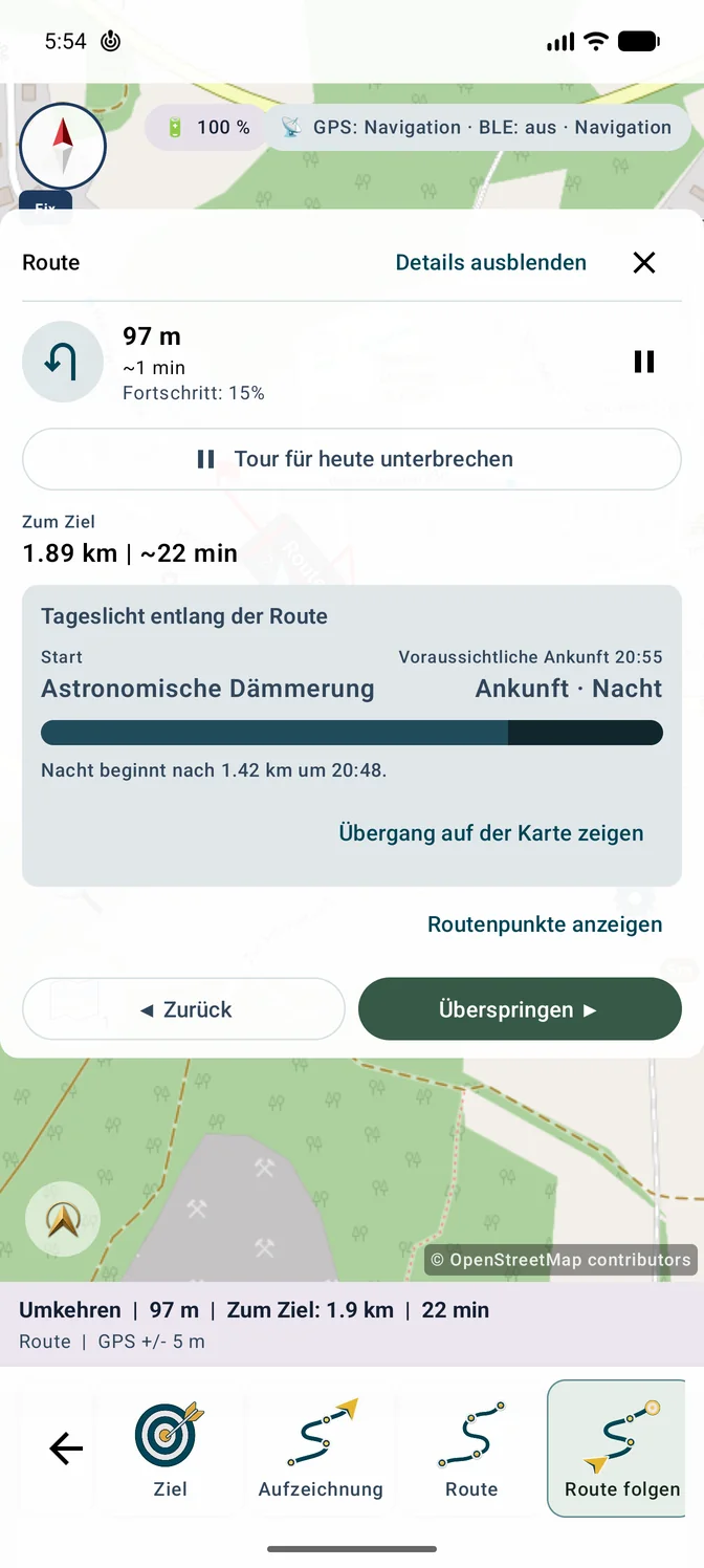 Erweiterte laufende Routennavigation mit Tageslichtprognose und Nachtübergang