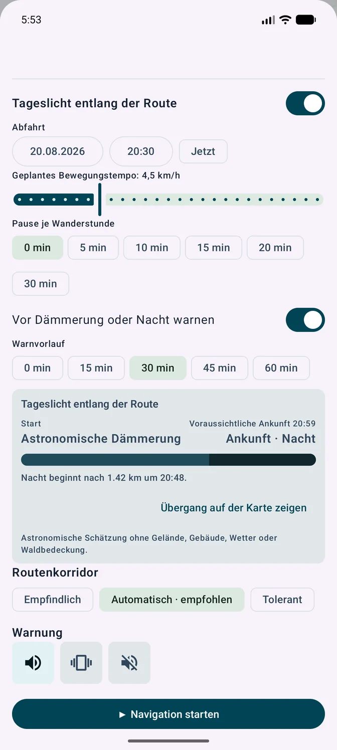 Routenvorschau mit astronomischer Dämmerung am Start, Nacht bei Ankunft und segmentiertem Lichtband